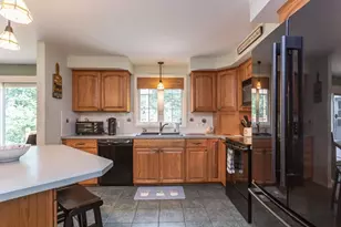3235 Sharps Lot Rd, Dighton, MA 02715 - Photo 6