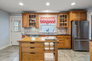 28 Maplewood Rd, Worcester, MA 01602 - Photo 14