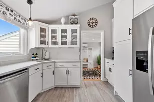 315 Lowell St, Methuen, MA 01844 - Photo 12