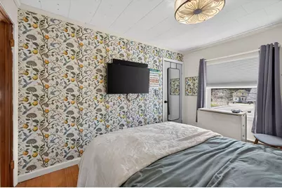 208 Hudson St, Fall River, MA 02720 - Photo 24