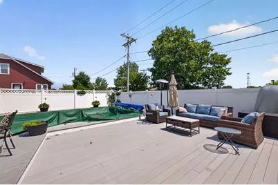 208 Hudson St, Fall River, MA 02720 - Photo 4