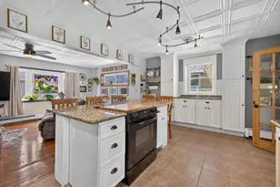 208 Hudson St, Fall River, MA 02720 - Photo 12