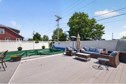 208 Hudson St, Fall River, MA 02720 - Photo 4