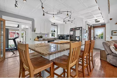 208 Hudson St, Fall River, MA 02720 - Photo 14