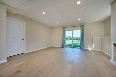58 Pleasant St, Southampton, MA 01073 - Photo 24