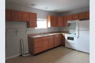 20 Meadow St #1, Taunton, MA 02780 - Photo 2