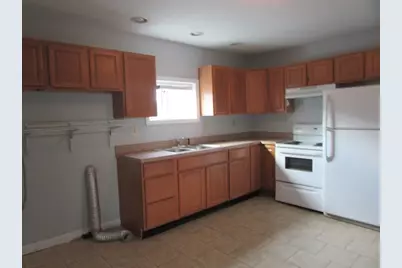 20 Meadow St #1, Taunton, MA 02780 - Photo 2