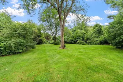 26 Searle, Georgetown, MA 01833 - Photo 4