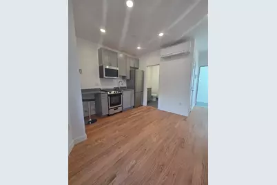165 Hawthorne St #204, Chelsea, MA 02150 - Photo 1