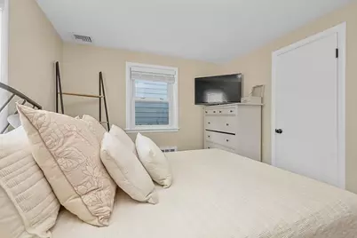 143 Perham St, Boston, MA 02132 - Photo 24