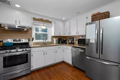 143 Perham St, Boston, MA 02132 - Photo 18