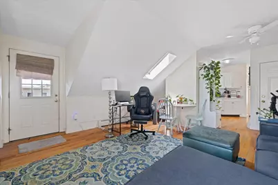 16 West Street #3, Worcester, MA 01609 - Photo 4