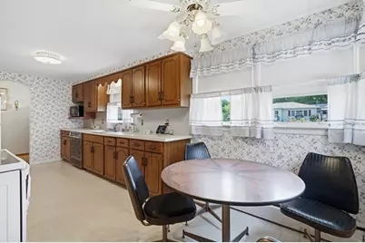 14 Sylvia St, Palmer, MA 01080 - Photo 10