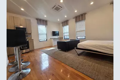 9 Sixth St #6, Chelsea, MA 02150 - Photo 4