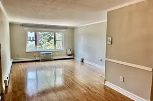 B2 Colonial Dr, Andover, MA 01810 - Photo 2