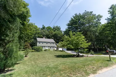 32 McGregory Rd, Sturbridge, MA 01566 - Photo 2