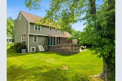 461 Hodges St, Taunton, MA 02780 - Photo 8