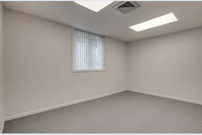 38 Market Street, Amesbury, MA 01913 - Photo 14