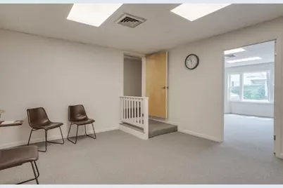 38 Market Street, Amesbury, MA 01913 - Photo 18