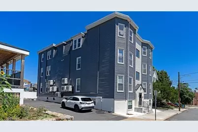18 Fitzhenry Square, Revere, MA 02151 - Photo 4