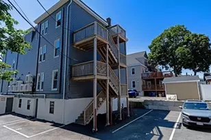 18 Fitzhenry Square, Revere, MA 02151 - Photo 6