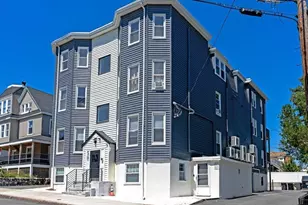 18 Fitzhenry Square, Revere, MA 02151 - Photo 8