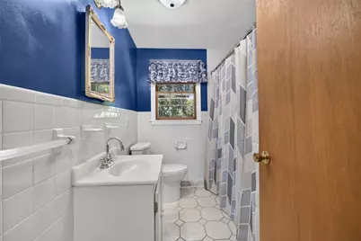 39 Mountain Ave, Saugus, MA 01906 - Photo 12