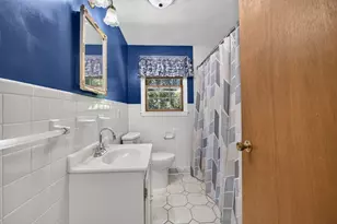 39 Mountain Ave, Saugus, MA 01906 - Photo 12
