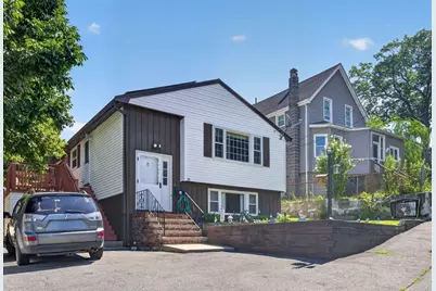 39 Mountain Ave, Saugus, MA 01906 - Photo 2