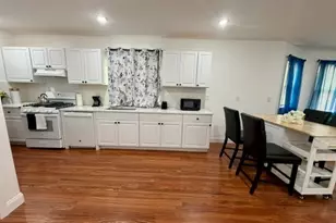 7 Alexander Ave, Medford, MA 02155 - Photo 4