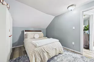 10 Ashley St, New Bedford, MA 02744 - Photo 4
