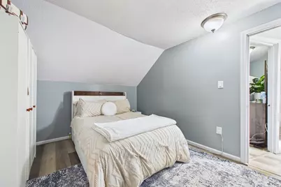 10 Ashley St, New Bedford, MA 02744 - Photo 4