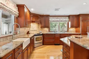 905 West St, Leominster, MA 01453 - Photo 6