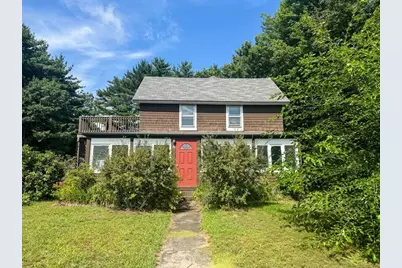 54 Fairview Street E, Greenfield, MA 01301 - Photo 4