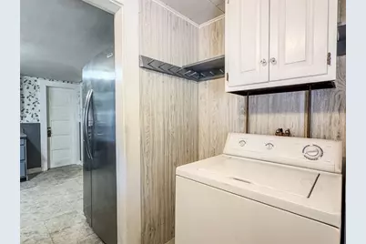 54 Fairview Street E, Greenfield, MA 01301 - Photo 12