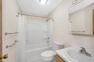 11 Kennedy Dr, Chelmsford, MA 01863 - Photo 8