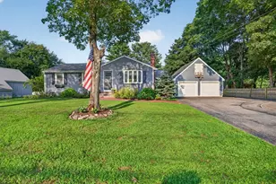 11 Haverhill Rd, Topsfield, MA 01983 - Photo 1