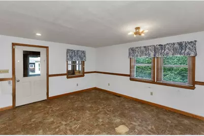 293 N Loomis St, Southwick, MA 01077 - Photo 14