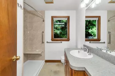 293 N Loomis St, Southwick, MA 01077 - Photo 22