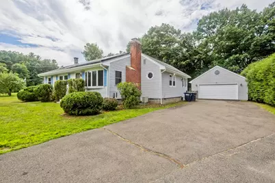 293 N Loomis St, Southwick, MA 01077 - Photo 4