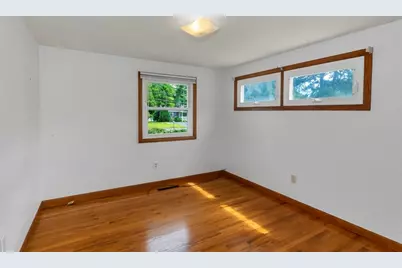 293 N Loomis St, Southwick, MA 01077 - Photo 28