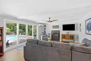 17 Hickory Ln, Framingham, MA 01701 - Photo 16