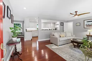 17 Hickory Ln, Framingham, MA 01701 - Photo 4
