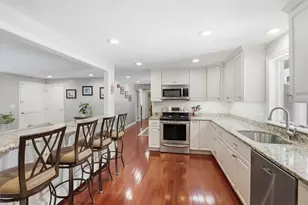17 Hickory Ln, Framingham, MA 01701 - Photo 12