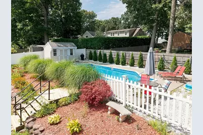 138 Endicott St, Springfield, MA 01118 - Photo 10