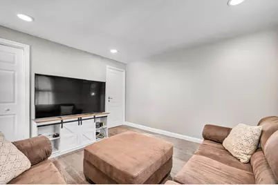 138 Endicott St, Springfield, MA 01118 - Photo 38