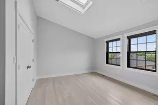 11 Lowell St, Arlington, MA 02476 - Photo 8