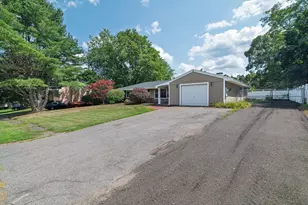 35 Dandy Rd, Brockton, MA 02302 - Photo 2