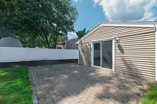 35 Dandy Rd, Brockton, MA 02302 - Photo 8