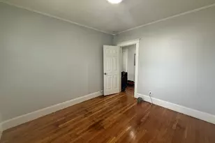 139 Lawton Ave, Lynn, MA 01902 - Photo 4